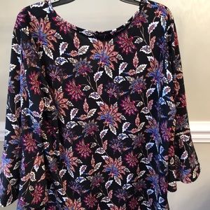 Beautiful flowery Top